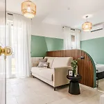 Japandi Apartment, Zona Porto Con Balcone E Jacuzzi Idromassaggio Apartment *